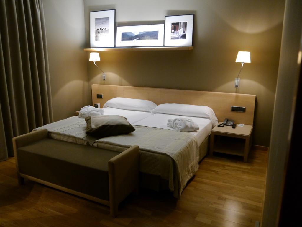 ปาราดอร์ เด ลา เซว ดี อูร์เกย Hotel ลาเซวดูร์เชย์ ห้อง รูปภาพ